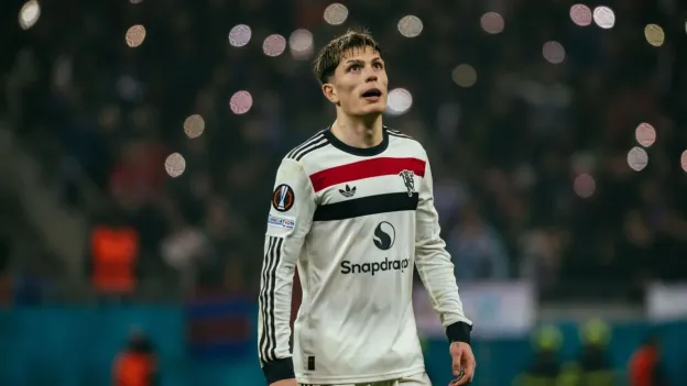 Chelsea Faces Competition in Pursuit of Alejandro Garnacho