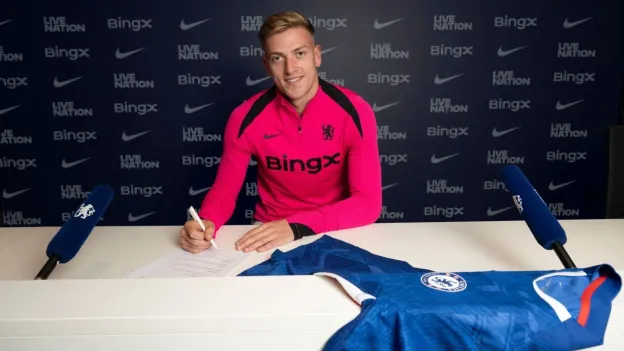 Chelsea Signs Striker Liam Delap in £30m Deal from Ipswich Town