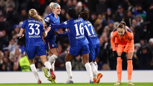 Chelsea's Ellie Carpenter Shines in UWCL Clash Against Barcelona