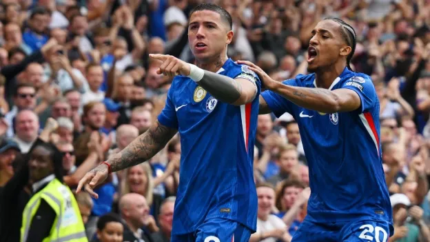 Chelsea's VAR Controversy Masks Team Issues in Close Win over Fulham