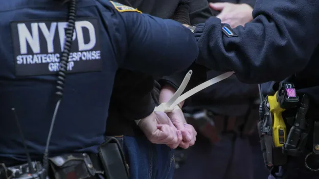 Cryptocurrency Dispute Leads to Torture of Tourist in Manhattan Luxury Apartment