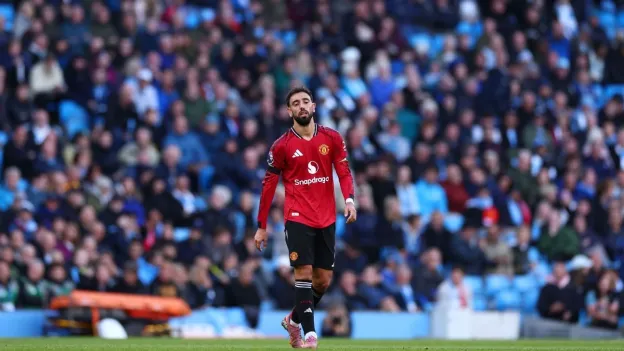 Debunking Soccer Myths: Analyzing Tactical Flexibility in Top Football Clubs