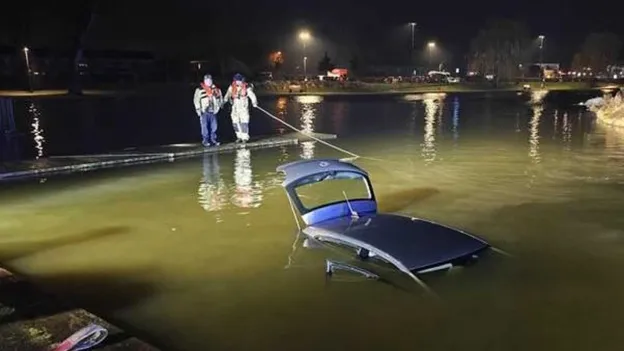Driver Follows Navigation Too Literally and Drives into Pond