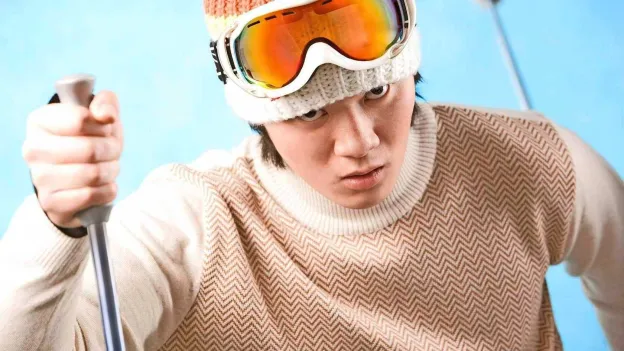 Dutch Father Assaults Son for Refusing to Ski