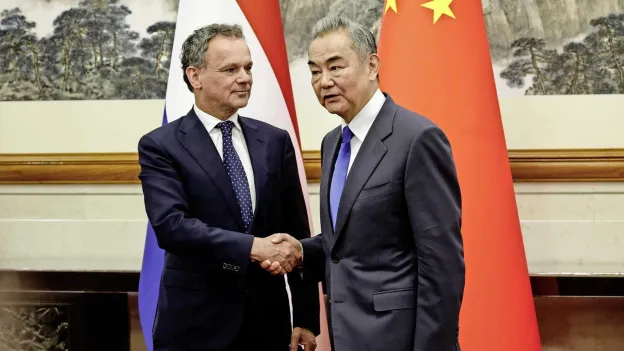 Dutch Minister Veldkamp Discusses National Security with Chinese Officials