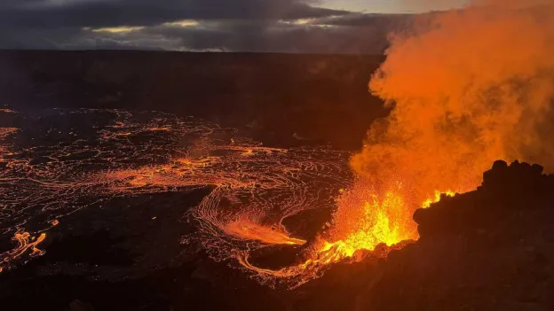 German Scientists Make Remarkable Discovery in Volcanic Rock in Hawaii