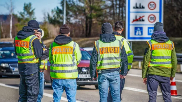 Germany Tightens Asylum Policy: Plans to Stop Asylum Seekers at Border