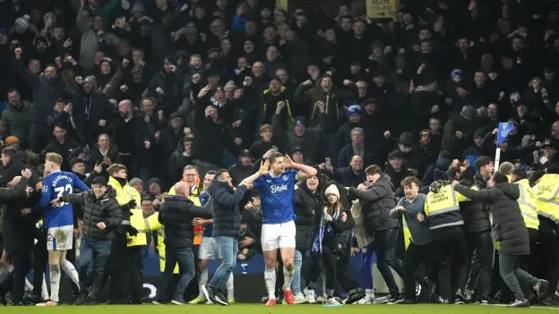 Goodison Park Hosts Dramatic Merseyside Derby Send-Off