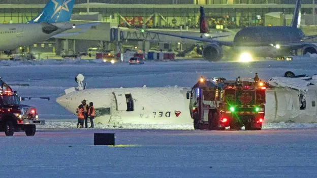 Investigation Underway for Plane Crash in Toronto Amid Extreme Weather Conditions