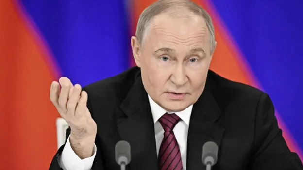 Kremlin's Long Arm Extends: New Law Allows Seizure of Property from Critical Russians Abroad