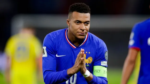 Kylian Mbappé Eyes Second World Cup Win Amid 400th Goal Milestone