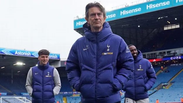 Leeds United vs. Tottenham Hotspur: Premier League Saturday Action