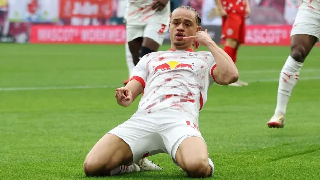 Liverpool Leading in Xavi Simons Race Against Man Utd