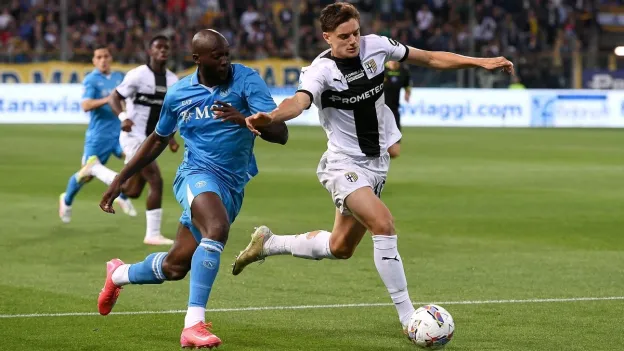 Liverpool Signs Giovanni Leoni to Bolster Defense: Scouting Report and Tactical Fit