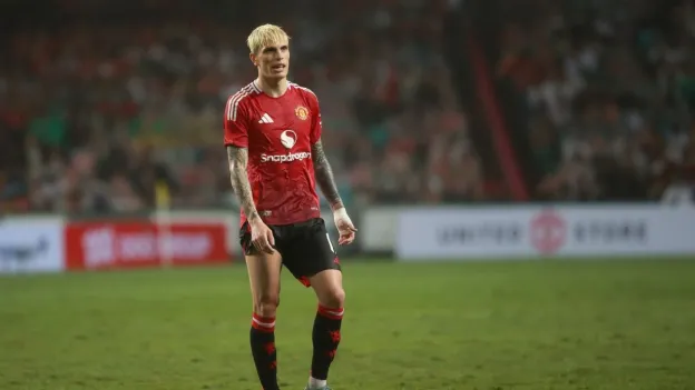 Man Utd Firm on Valuation of Chelsea Target Garnacho Amid Transfer Rumors