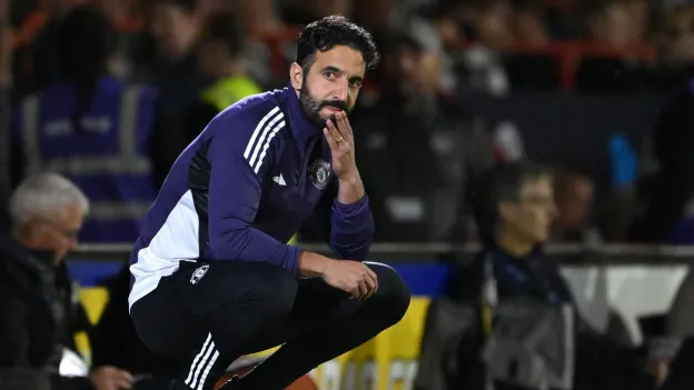 Man Utd's Coach Amorim's Memorable Tactics Board Moment at Grimsby