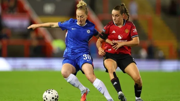 Manchester United Holds Chelsea to Draw, Tightening WSL Title Race
