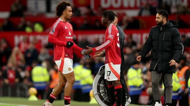 Manchester United to Discuss Mainoo and Zirkzee Transfers Ahead of January Window