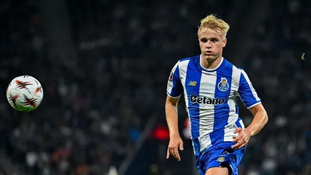 Manchester United Tracking FC Porto's Victor Froholdt for Midfield Reinforcement