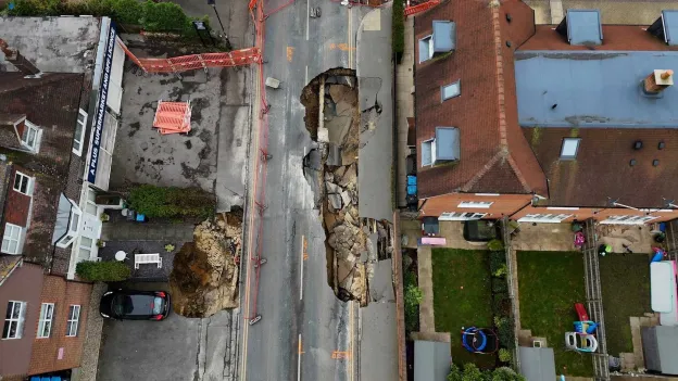 Massive Sinkhole Causes Chaos in Village near London