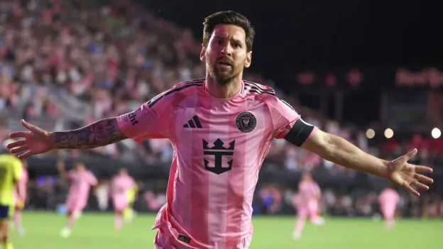 MLS Cup Showdown: Messi and Müller Face Off in Miami