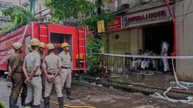 Multiple Deaths in Hotel Fire in Kolkata, India: Many Victims Suffocated
