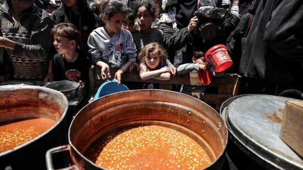 New Humanitarian Aid Mechanism for Gaza Underway, Israel and Hamas Excluded