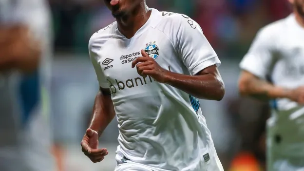 Nottingham Forest Set to Secure Deals for Bakwa and Cuiabano