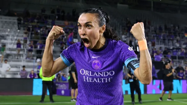 NWSL Semifinals Preview: Gotham, Pride, Spirit, and Thorns Clash for Championship Spot