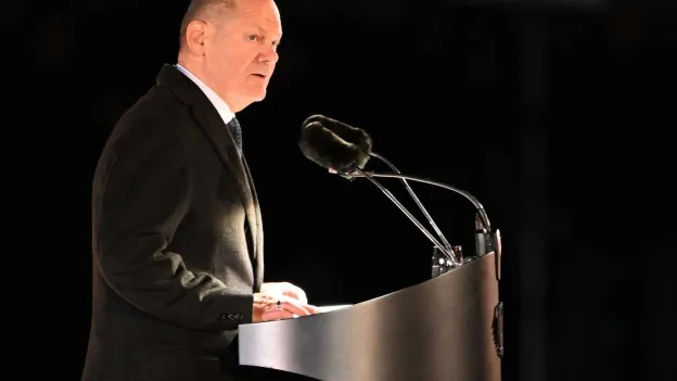 Outgoing Chancellor Scholz Calls for Unity Among German Democrats in Farewell Speech