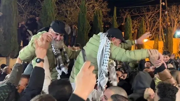 Palestinian Prisoners Welcomed in Ramallah with Enthusiasm