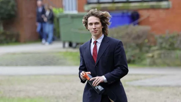 Police Raid at YouTuber Acid's Home for Revealing Name of Convicted Medical Student