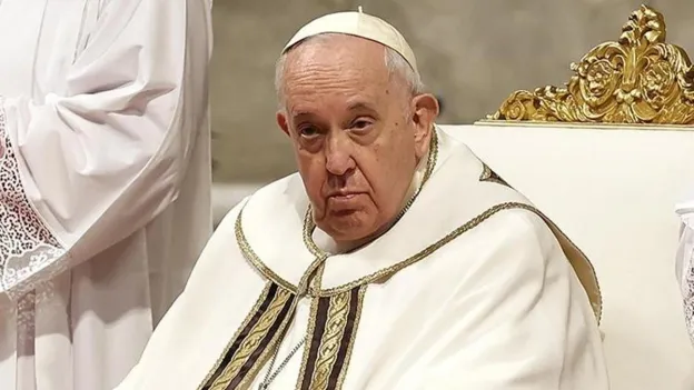Pope Francis Admitted to Hospital for Bronchitis Treatment