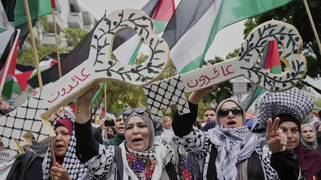 Pro-Palestinian Protest Turns Violent in Berlin: Clashes Between Demonstrators and Police