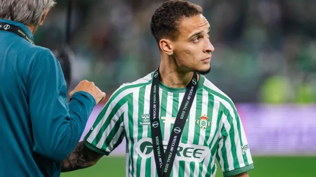 Real Betis Hopeful for Antony's Return from Man United on Loan