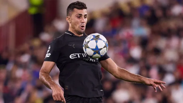 Real Madrid Interested in Signing Man City's Rodri, Transfer Rumors Update
