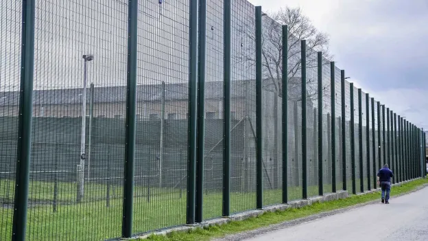 Seven Prisoners Escape from Belgian Prison, Two Still at Large