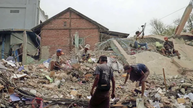 Severe Weather Hits Earthquake Zone in Myanmar