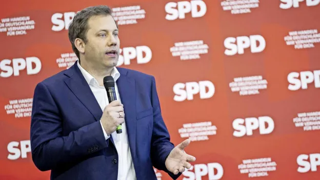 SPD Leader Calls for Investigation into Possible Ban on AfD in New German Government