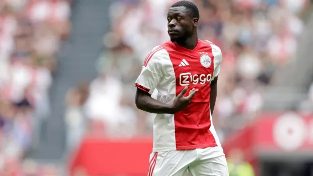 Sunderland Signs Dutch Striker Brian Brobbey from Ajax in £25 Million Deal