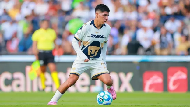 Sydney FC Signs Peruvian International Piero Quispe on Loan from Pumas