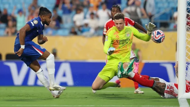 Tottenham Eyeing Chelsea's Nkunku After Eze's Arsenal Move