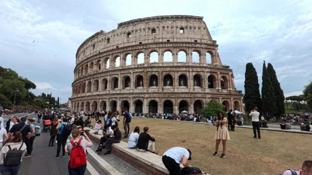 Tourist Impaled by Railing After Climbing Over Fence at Colosseum