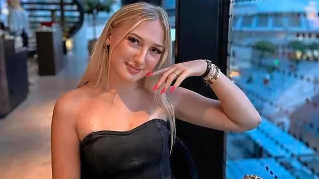 Tragic Death of Only Fans Model Julie Luxie at 21 Due to Laughing Gas Addiction