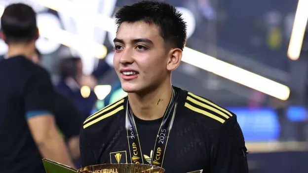 Transfer Rumors: Arsenal, City, Madrid, Barça Eye Mexican Teenager