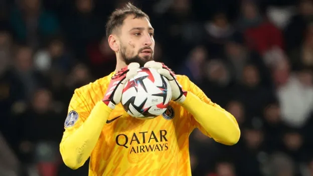 Transfer Rumors: Chelsea and Man United Compete for Donnarumma