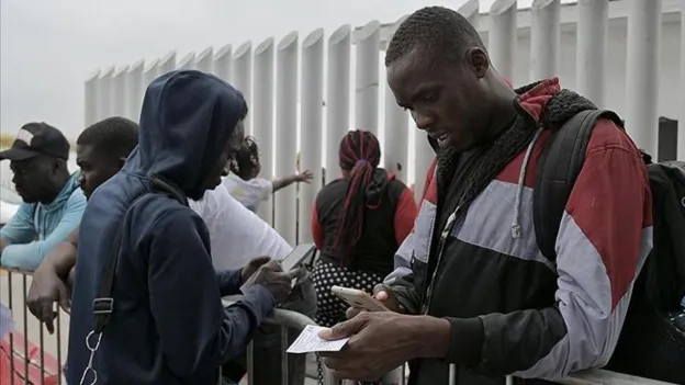 Trump Reopens Asylum Application System for Migrants
