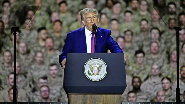 Trump Visits Troops in Qatar and Raises Idea of Third Term Again