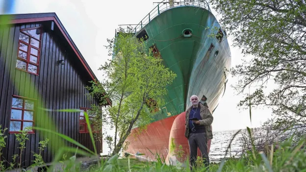 Ukrainian Ship Officer Charged with Negligence After Near Miss with House on Norwegian Coast