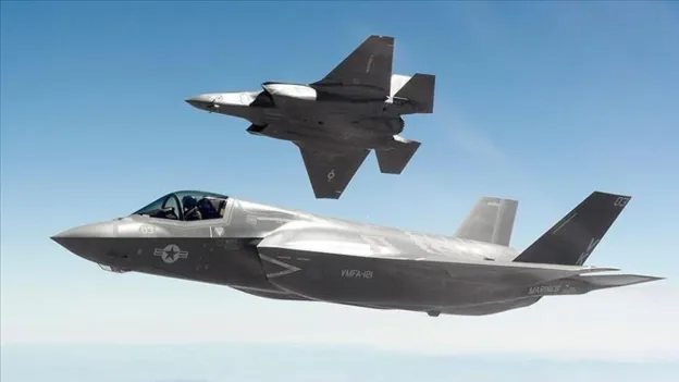 US F-35 Jets Make Emergency Landing in Japan